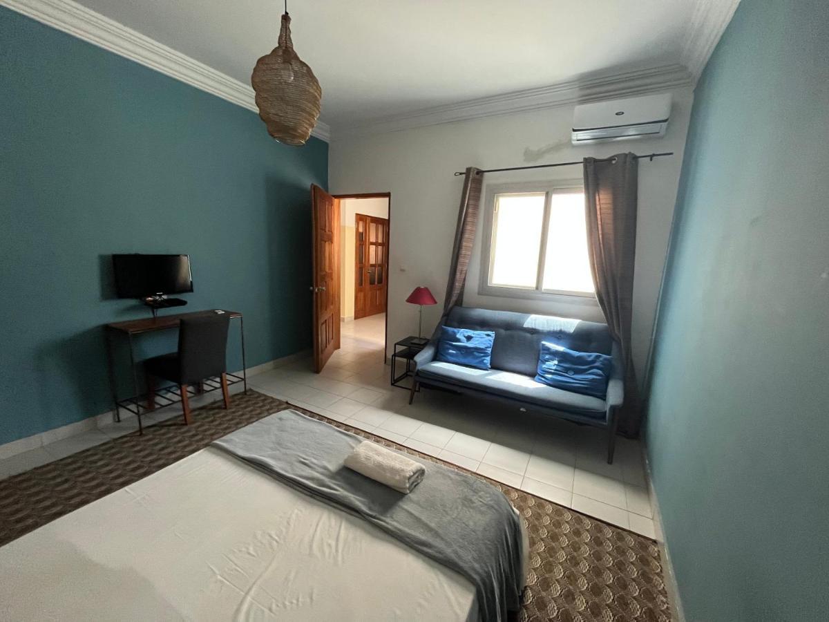 Bed and Breakfast Les 5 Lanternes By Clara Dakar Exteriér fotografie